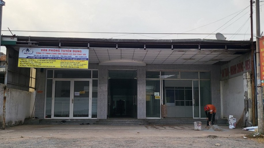 Phòng khám Thịnh Phước bất ngờ đóng cửa, tháo gỡ biển hiệu