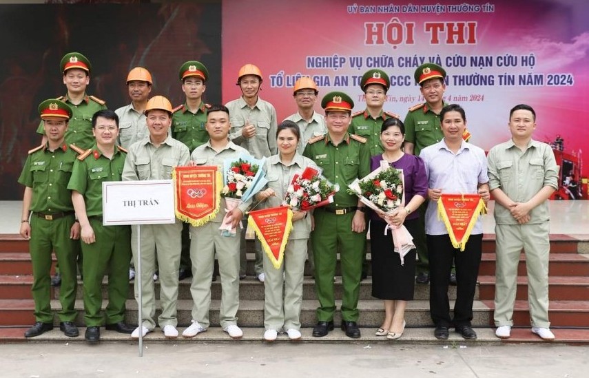 Huyện Thường Tín tổ chức thi nghiệp vụ chữa cháy và cứu nạn, cứu hộ