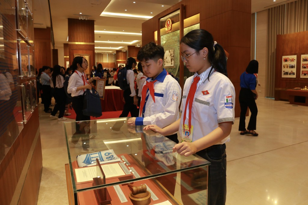 Đại biểu Đại biểu