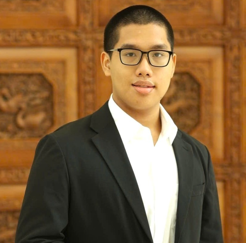 Hoàng Xuân Bách