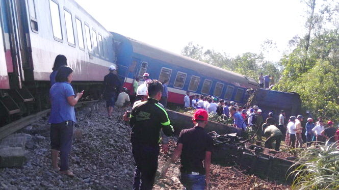 Khắc phục hậu quả tai nạn đường sắt đặc biệt nghiêm trọng tại Thừa Thiên Huế
